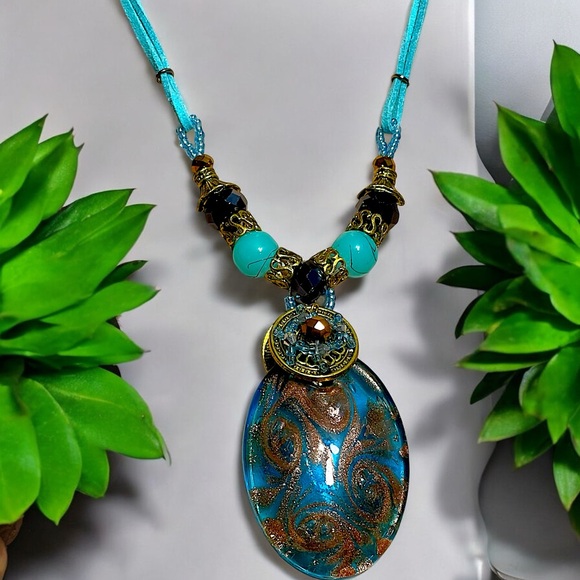 Glass Pendant and Beaded Rope Necklace - Picture 8 of 16